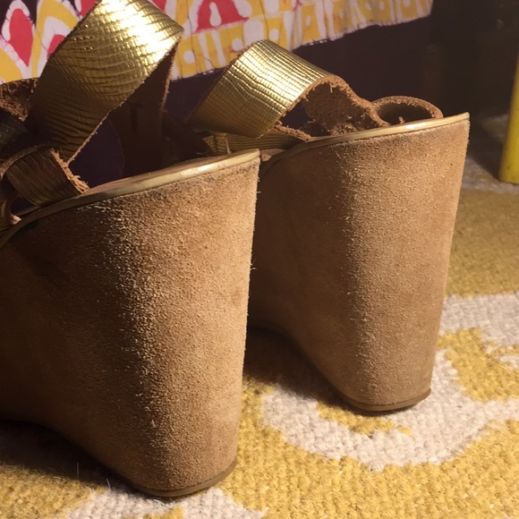 Kork-Ease Bette Wedge in Gold Iguana suede wrapped - Picture 4 of 8